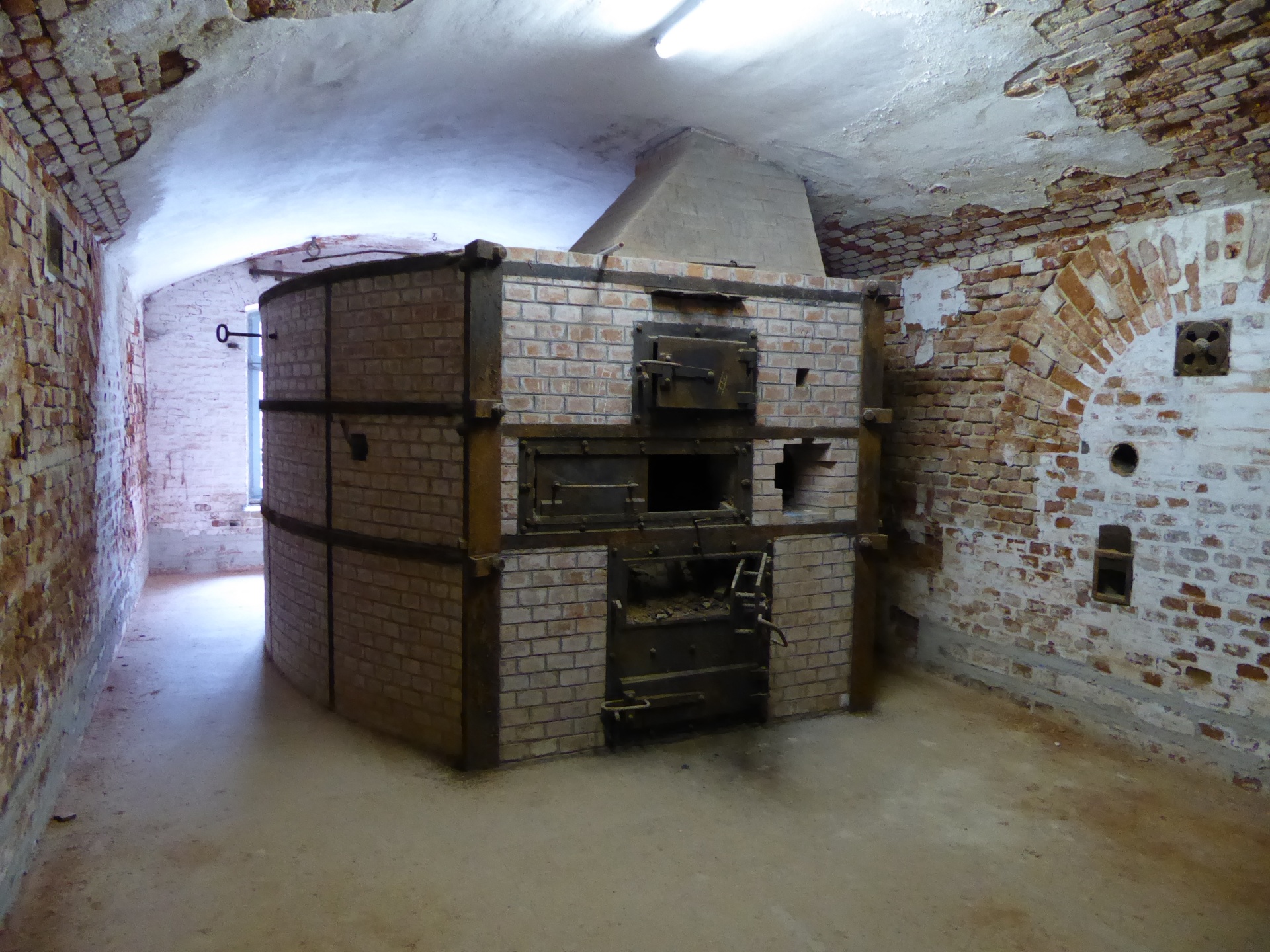 Clötherscher Backofen im Untergeschoss